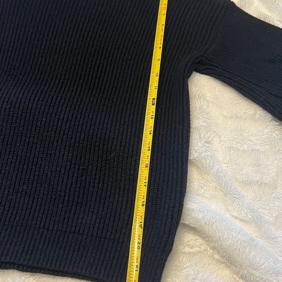 Turtle neck sweater - Small - - Picture 4 of 5
